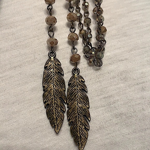 Boho Chic Crystal Lariat Necklace w/Arrowhead Stone and Charms - NEW - Picture 5 of 7